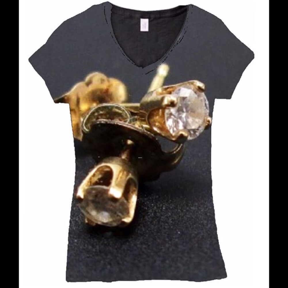 New Black V Printed T-Shirt Diamond Earring Studs